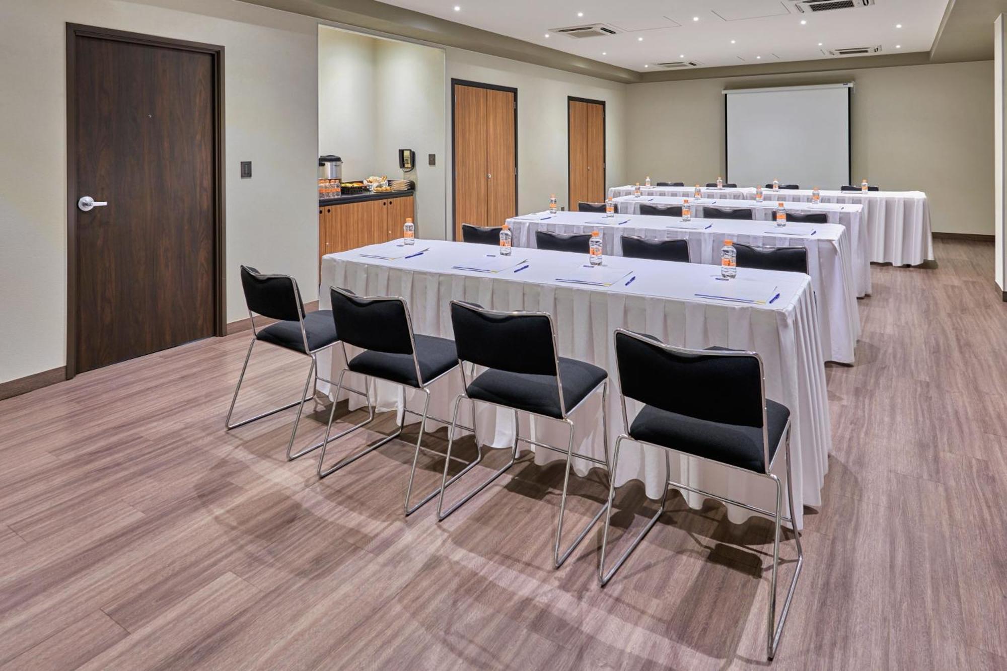 City Express By Marriott Guaymas Exterior photo