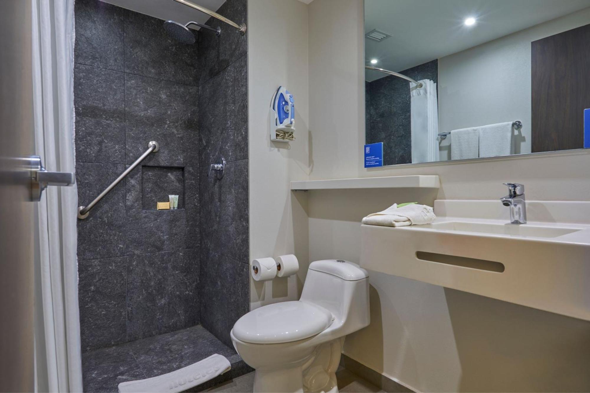 City Express By Marriott Guaymas Exterior photo