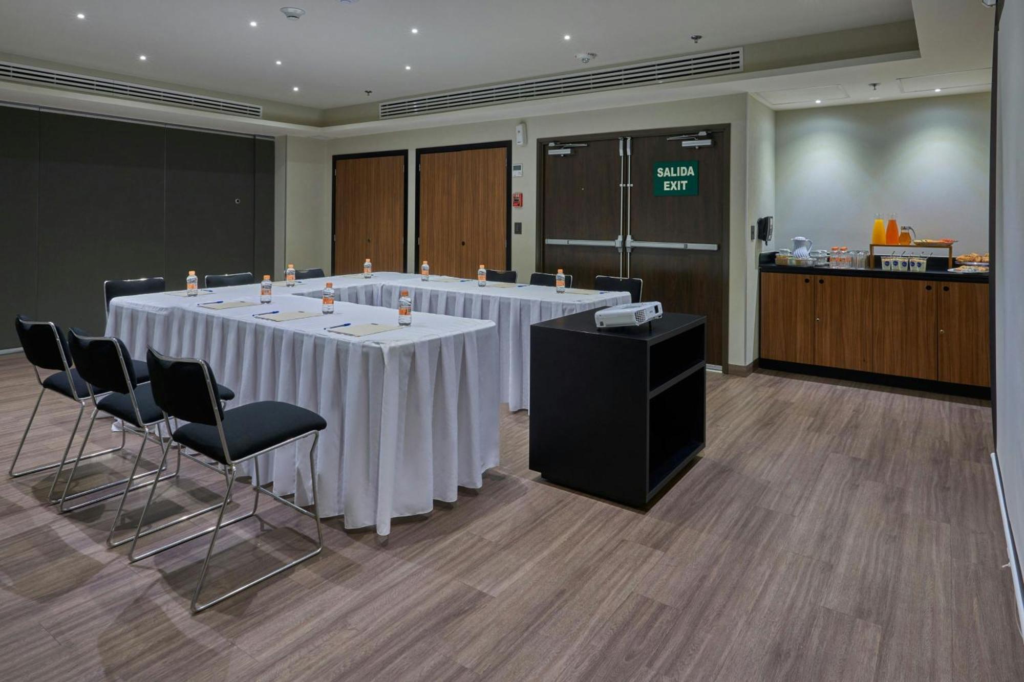 City Express By Marriott Guaymas Exterior photo