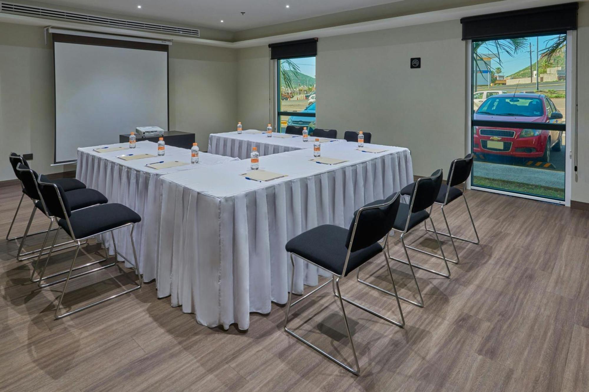 City Express By Marriott Guaymas Exterior photo